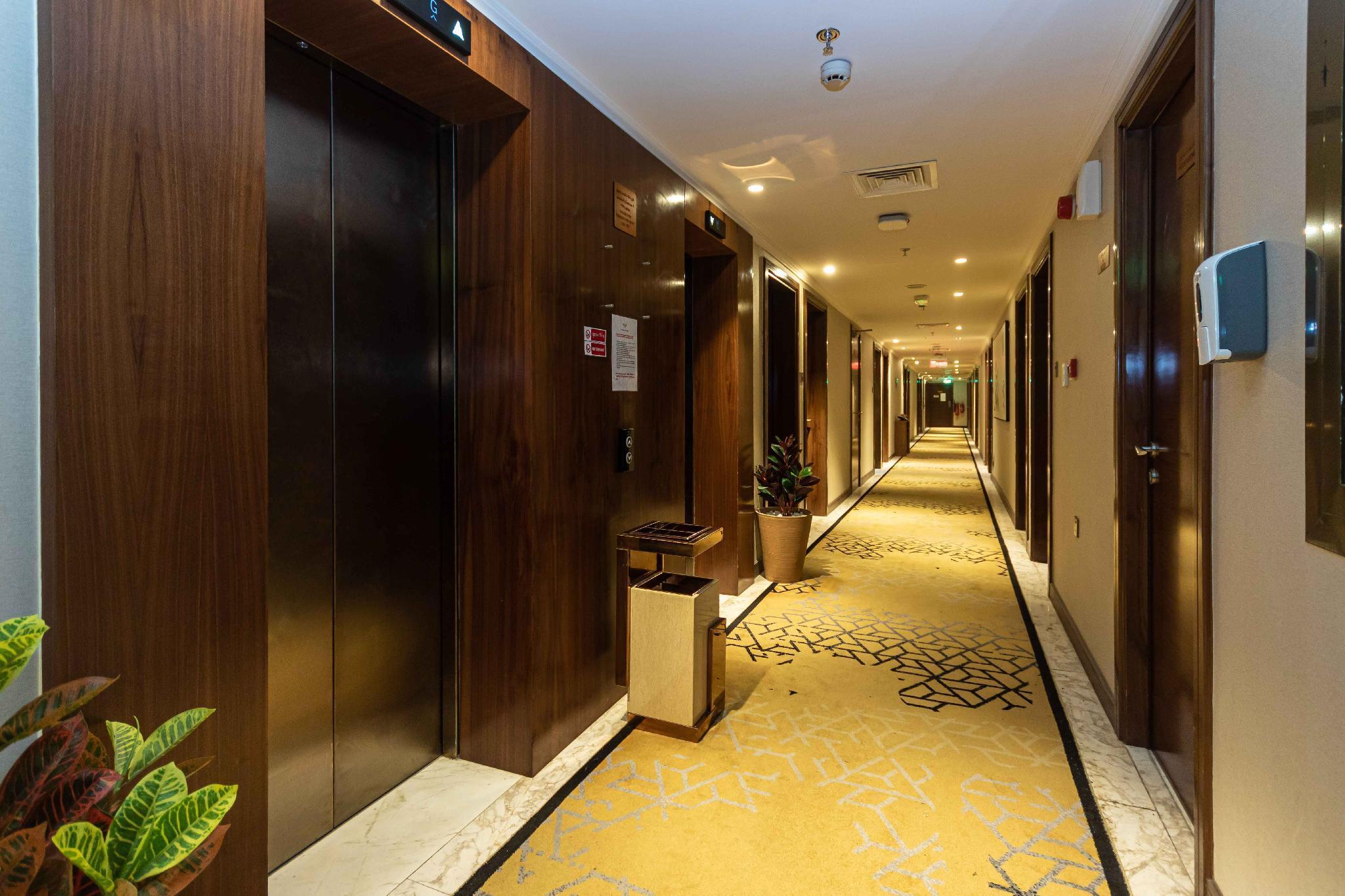 Le Wana Hotel Dubai Bagian luar foto