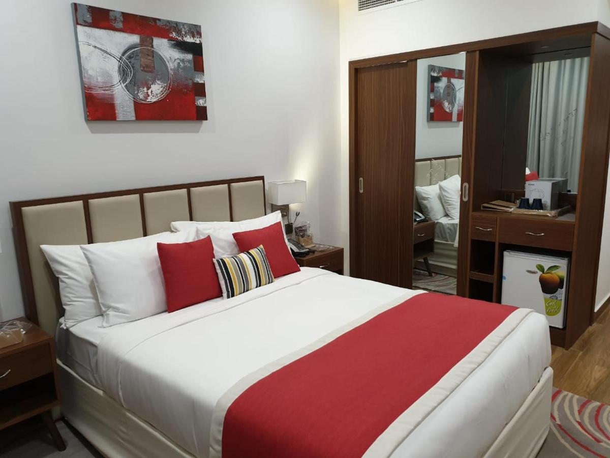 Le Wana Hotel Dubai Bagian luar foto